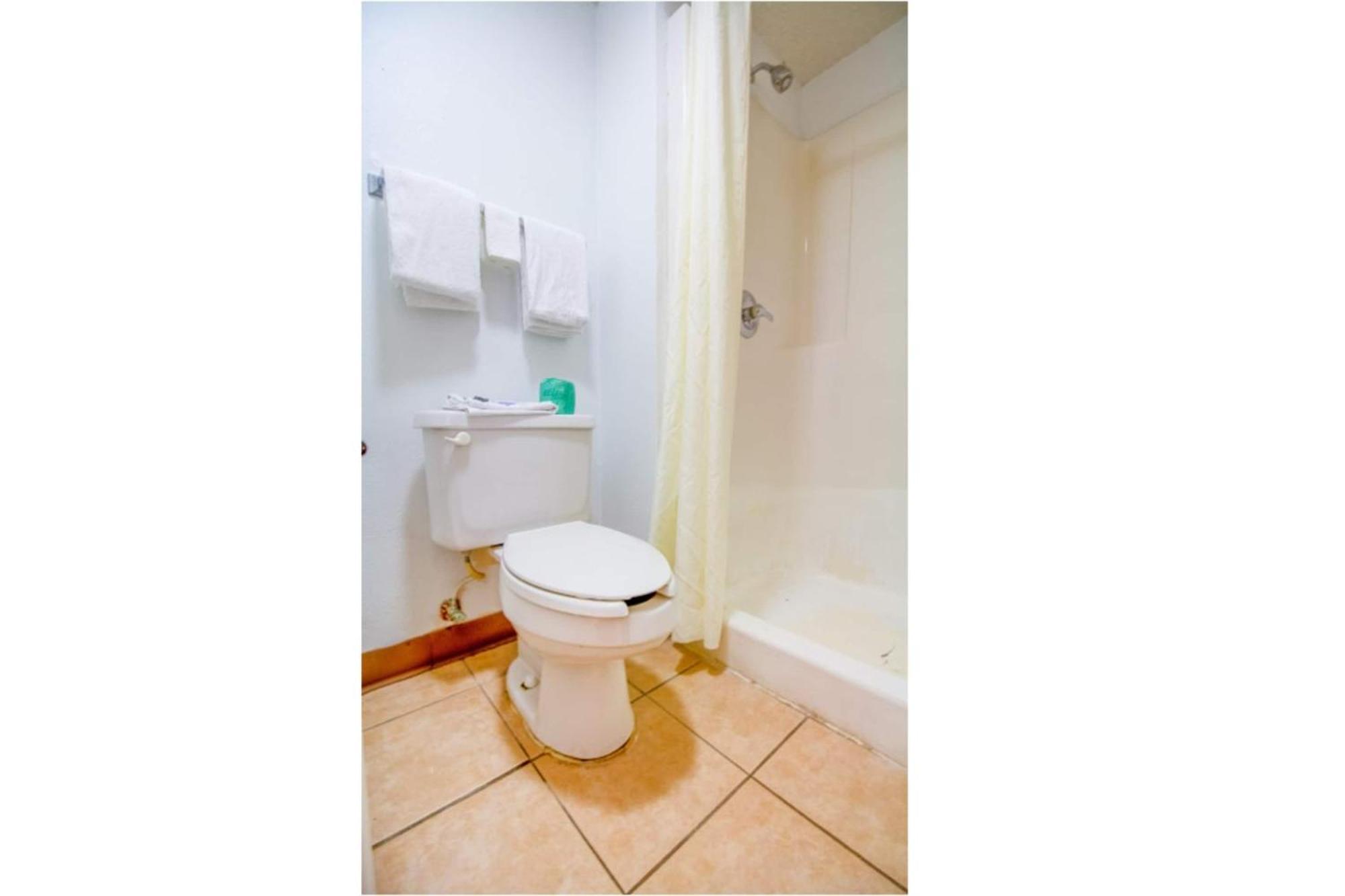 Studio Inn Extended Stay Oklahoma City Airport By Oyo Exterior foto